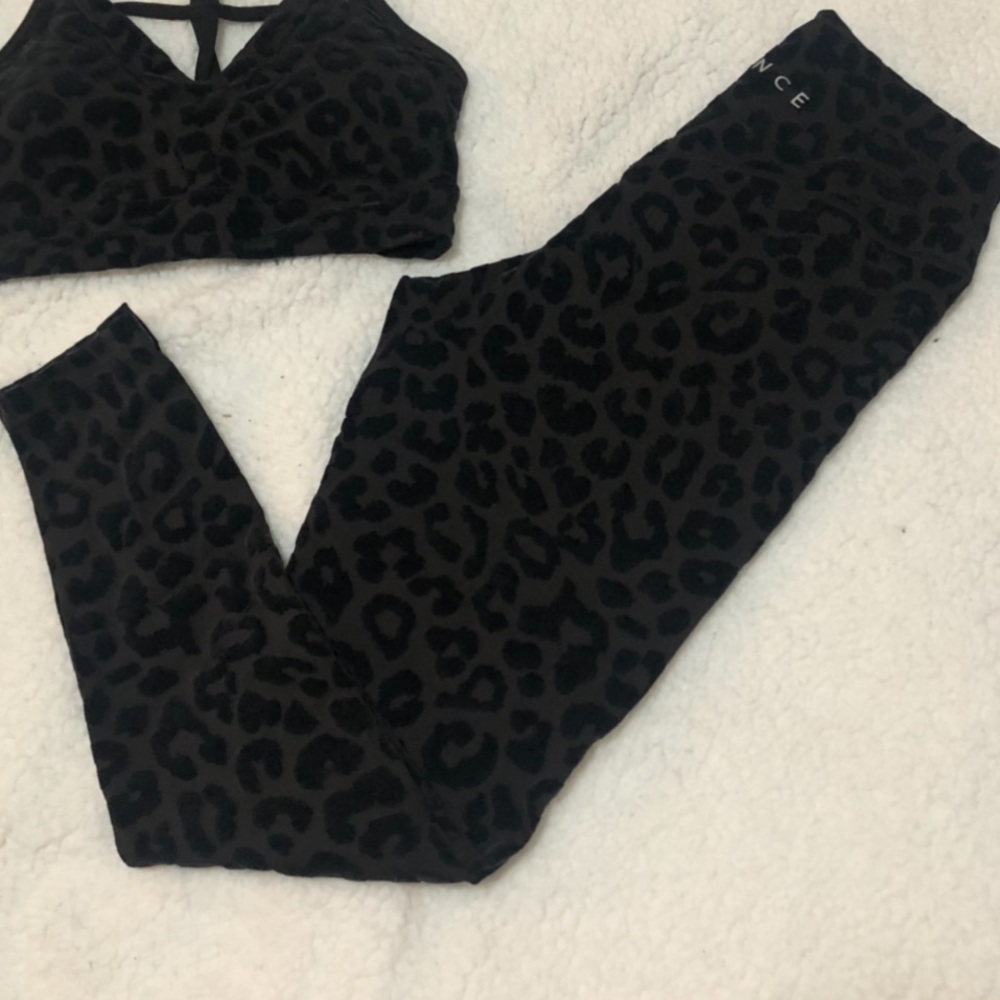 Kingdom lux panther 3/4 leggings L Balance black